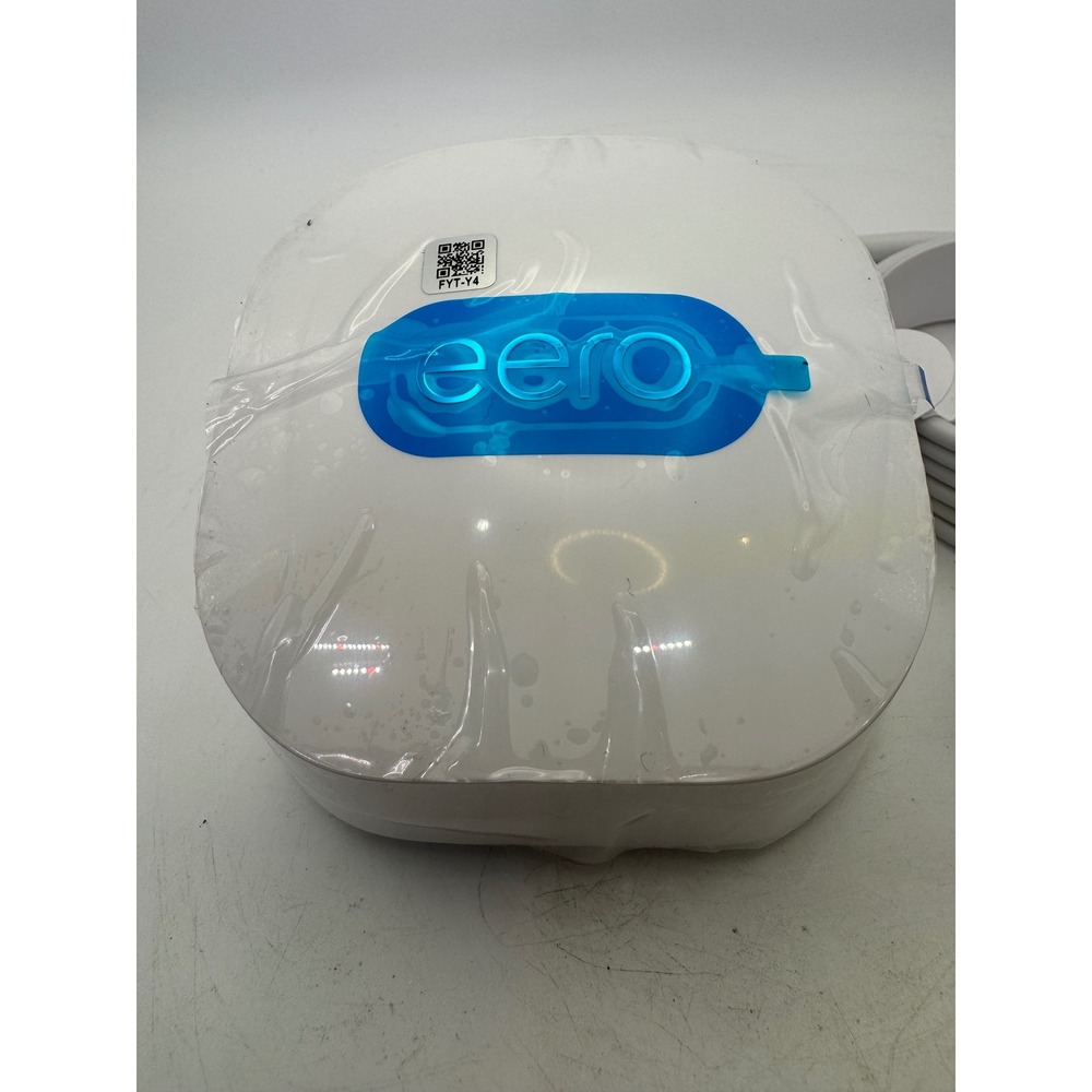 eero 6 Plus WiFi 6 Mesh Router System model r010001 - Picture 4 of 7